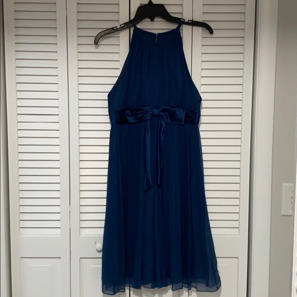 Dress with bow detail